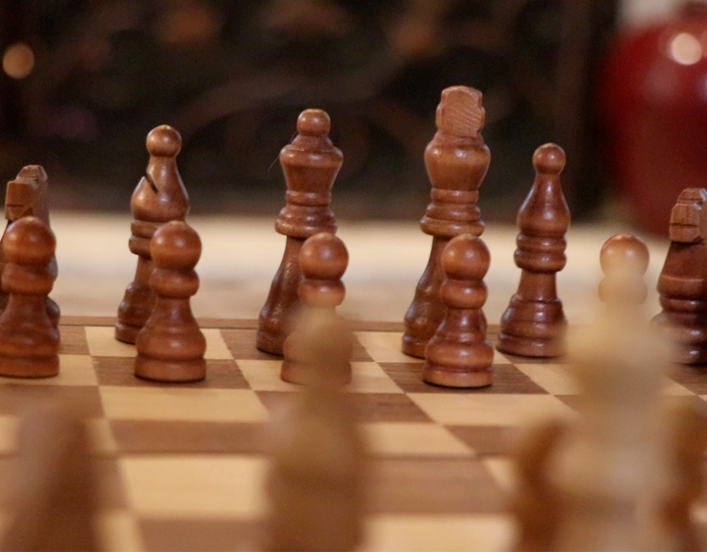 Netflix A queens Gambit fail - Chess Forums