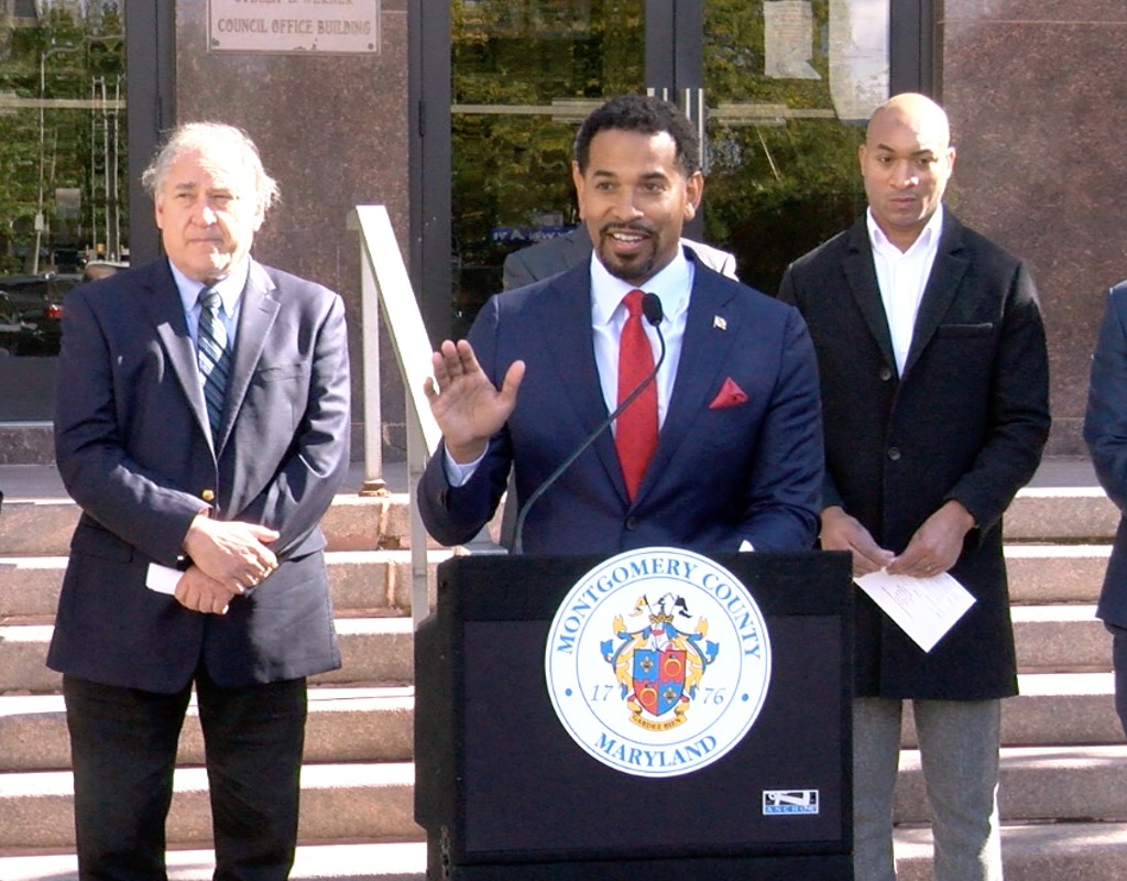 Leaders Announce Guaranteed Pilot Program for 300 Households