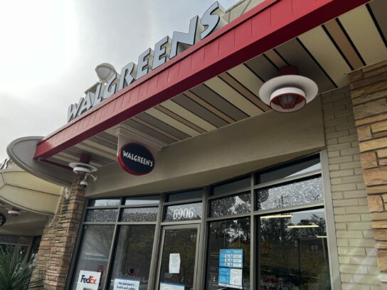 A picture of the exterior of the Walgreens pharmacy that got robbed on Saturday.