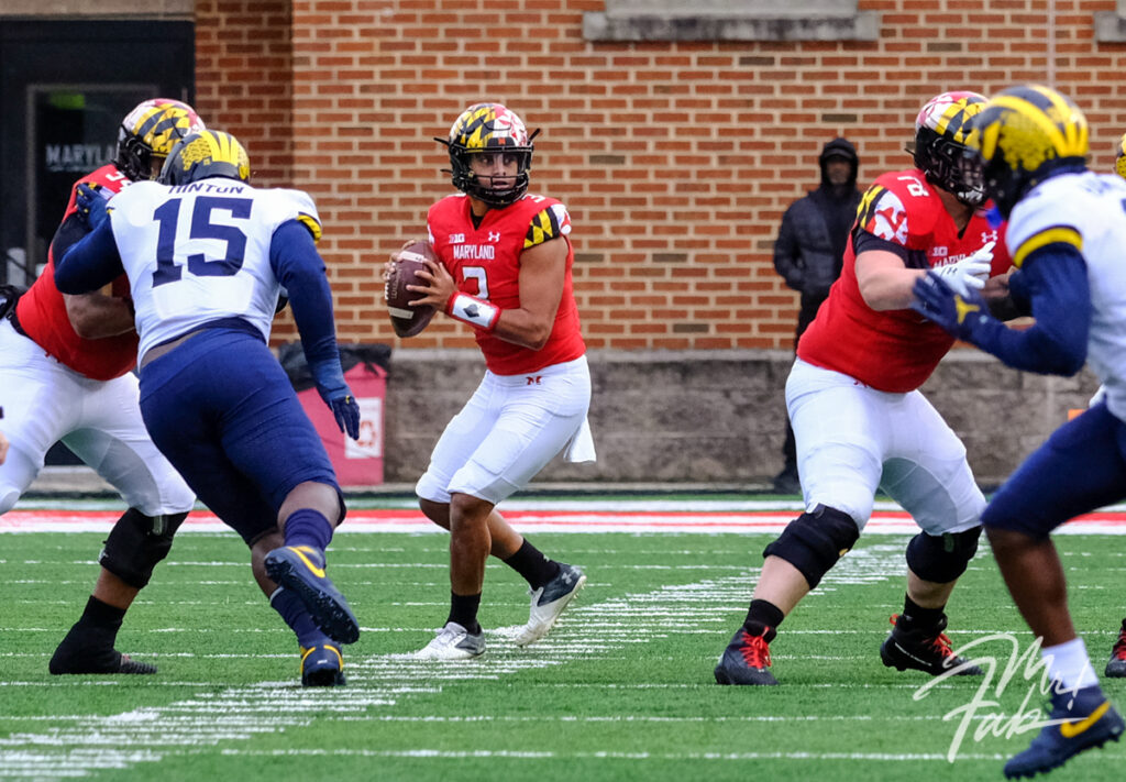 photo of UMD vs UMI football game