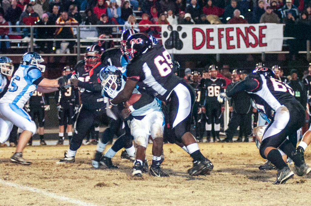 photo of Kerr in playoff mode against Sherwood in 2007