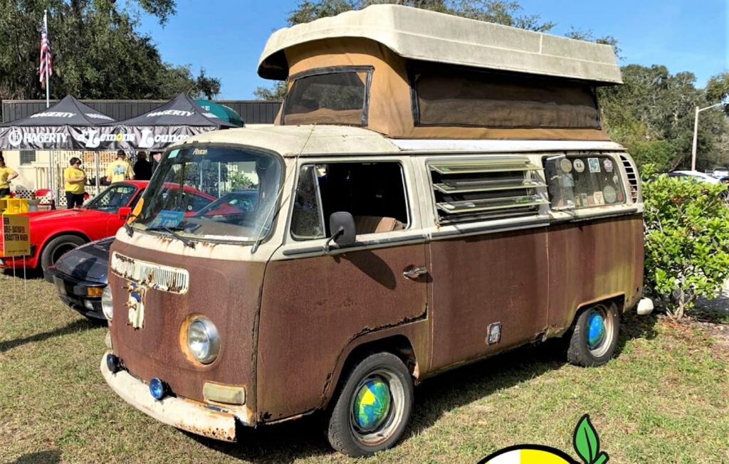 photo of the rusty VW bus