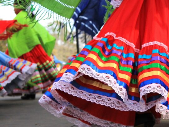 photo of traditional Mexican folk dancing