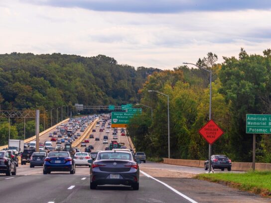 photo of traffic on and approaching American legion bridge