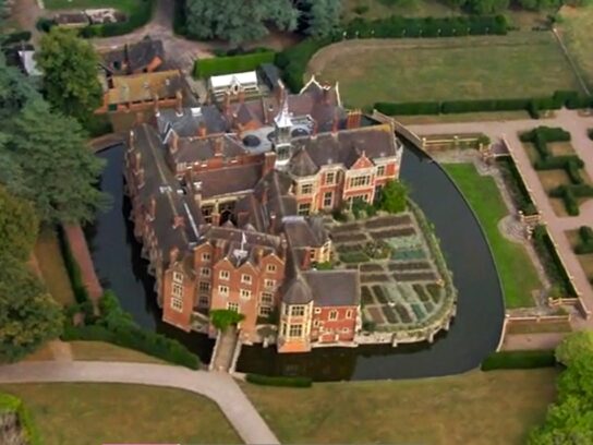 overhead photo of Madresfield Court